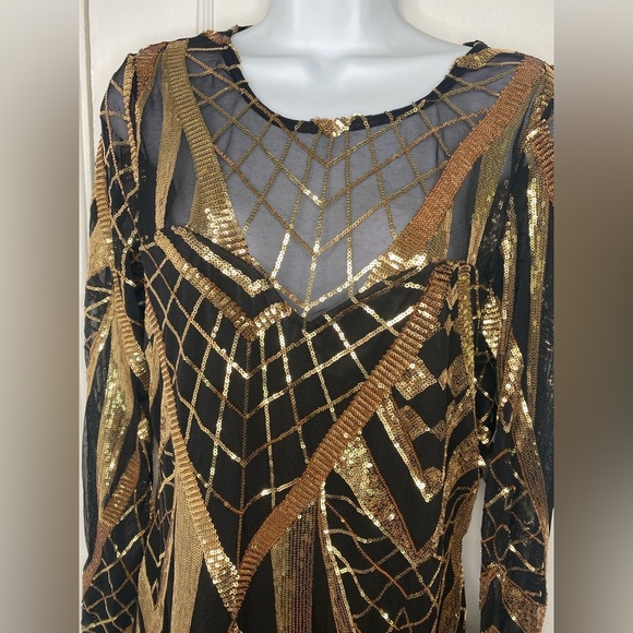 Lilian NWT Elegant Black and Gold Sequin Dress - Picture 2 of 11